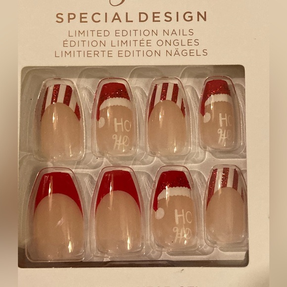 SO CUTE!! Kiss Holiday press on nail Bundle of TWO SETS!! NIB - Picture 2 of 5